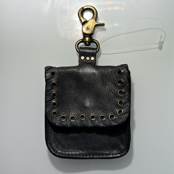 We The Free Boone Black Leather Pouch with Clip - Picture 4 of 9